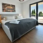 Mila Villa *